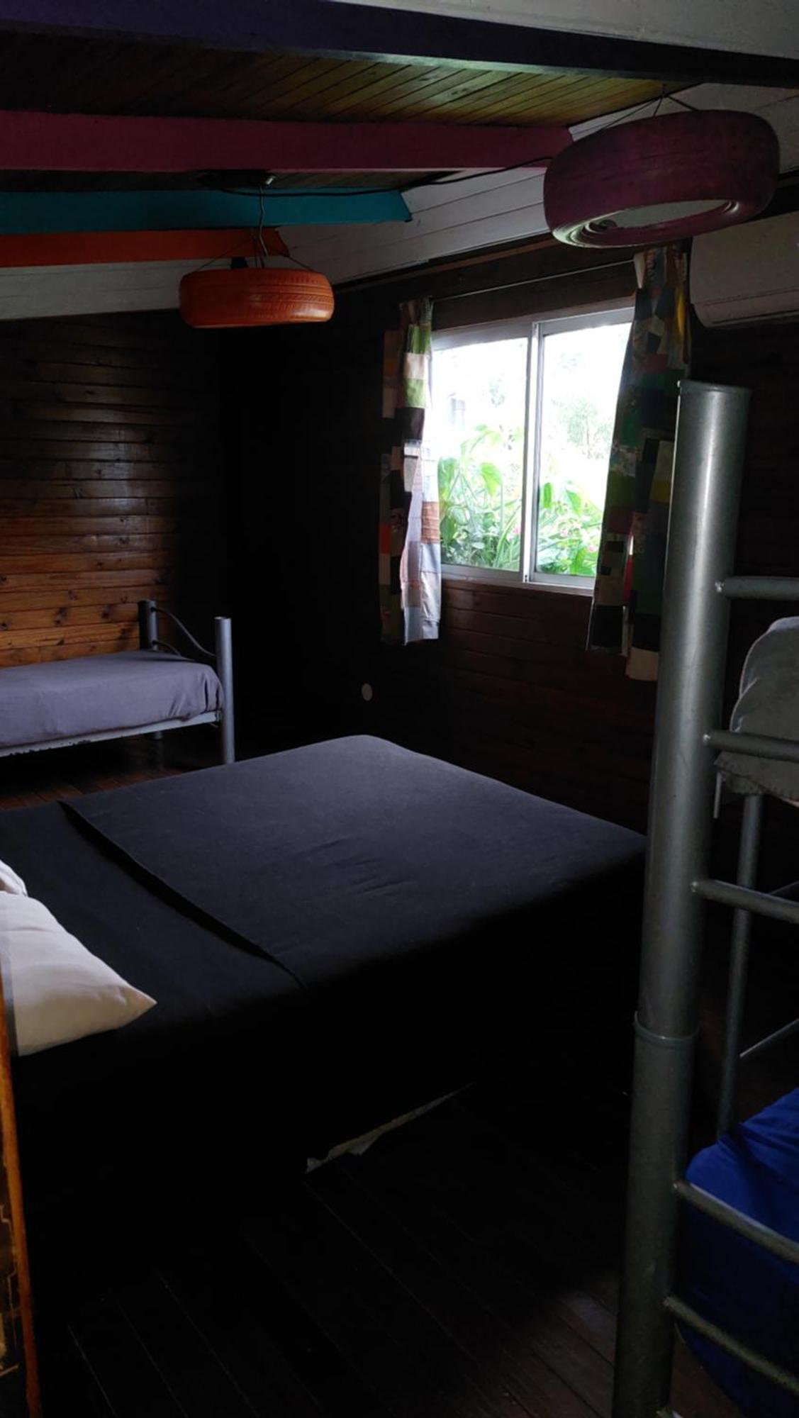 Albergue The Host Puerto Iguazú Habitación foto